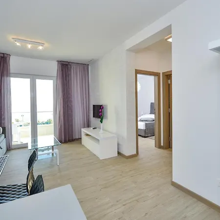 Apartment Beautiful In Rogoznica With Sauna