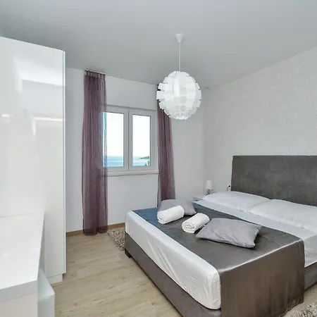 Apartment Beautiful In Rogoznica With Sauna Rogoznica (Sibenik-Knin)