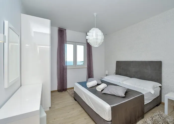 Appartement Beautiful In Rogoznica (Sibenik-Knin)