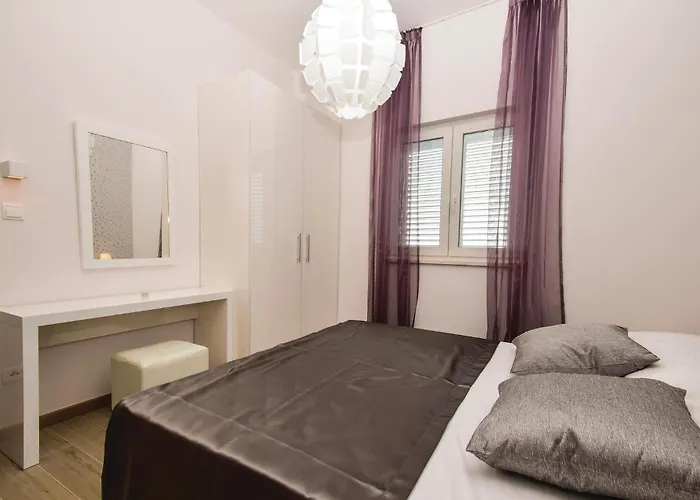 Beautiful In Appartement Rogoznica (Sibenik-Knin)