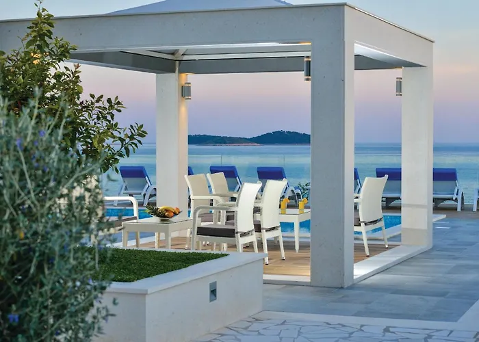 Appartement Beautiful In Rogoznica (Sibenik-Knin)